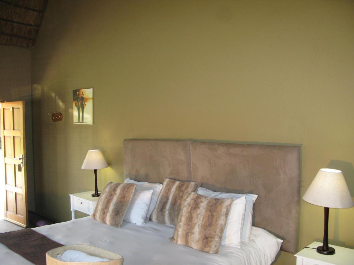 Aero Guest Lodge Kempton Park Exterior photo