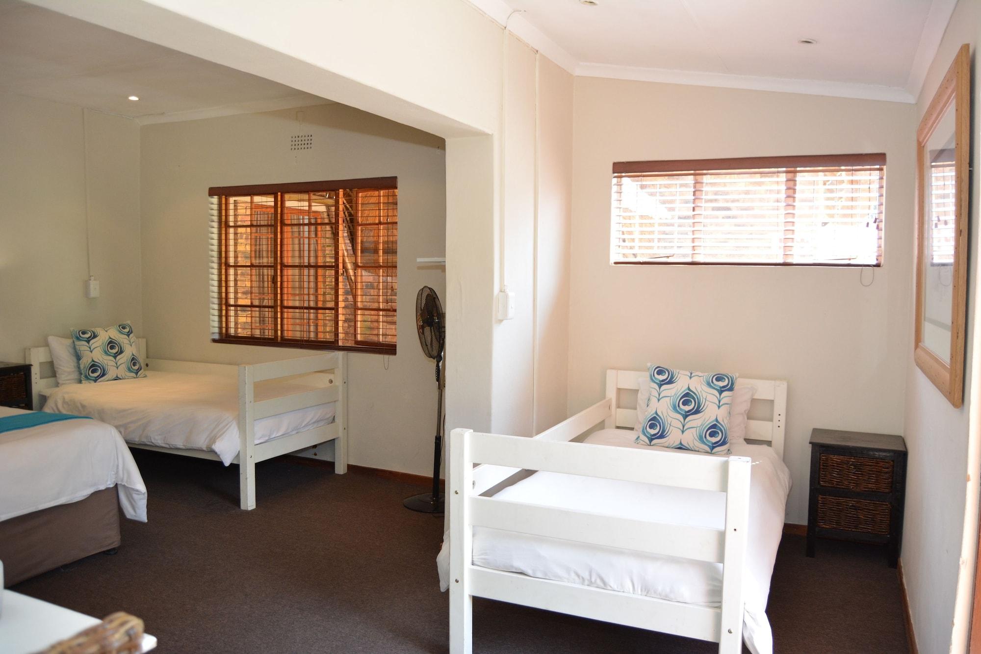 Aero Guest Lodge Kempton Park Exterior photo