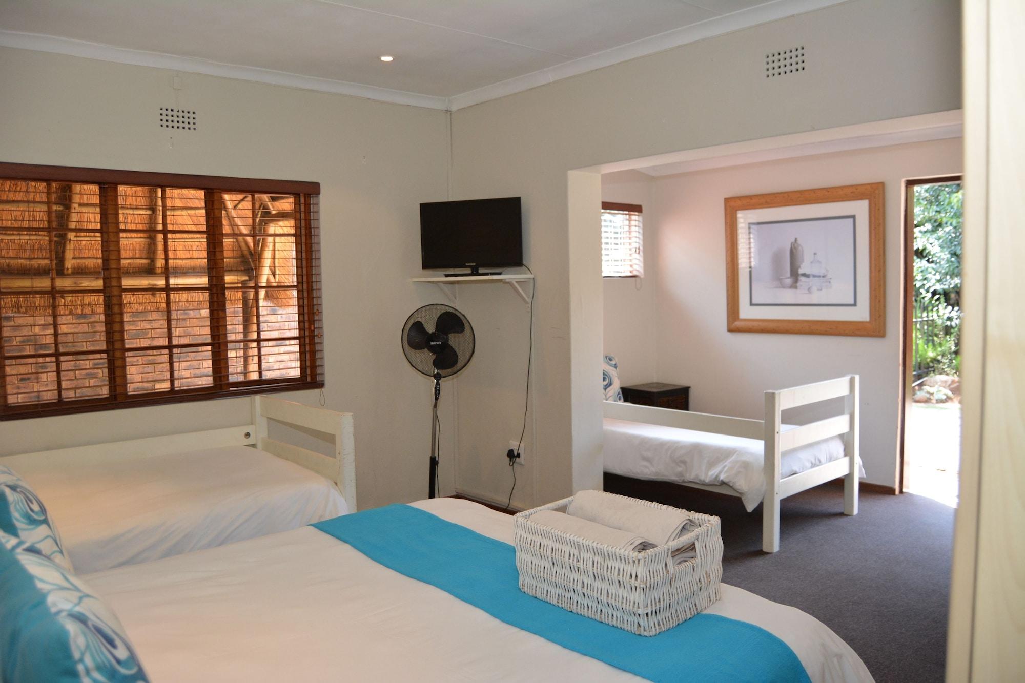 Aero Guest Lodge Kempton Park Exterior photo